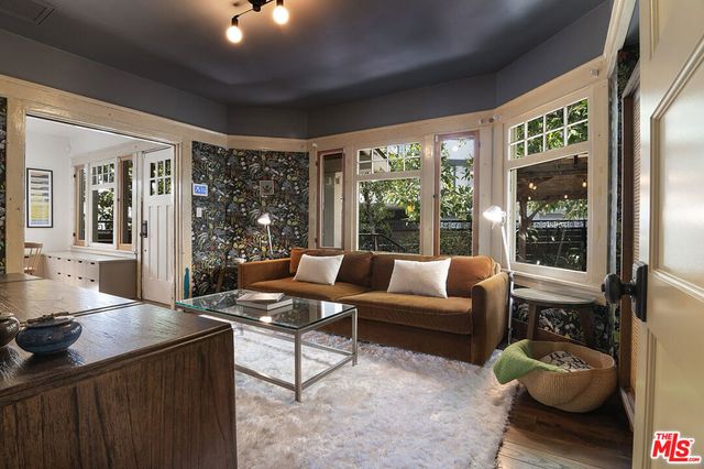 1130 Electric Avenue, Venice, CA 90291