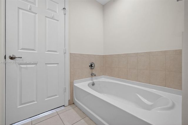 617 SW 1st Ave, Pompano Beach, FL 33060