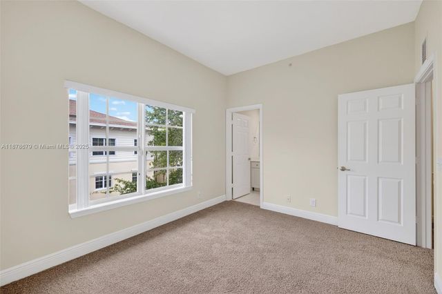 617 SW 1st Ave, Pompano Beach, FL 33060