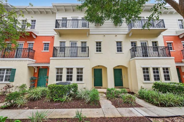 617 SW 1st Ave, Pompano Beach, FL 33060