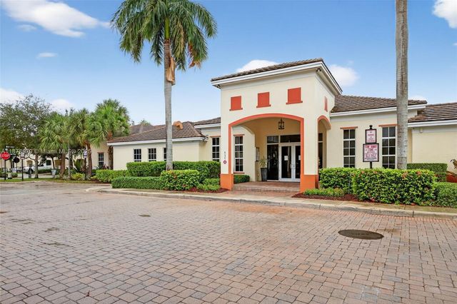 617 SW 1st Ave, Pompano Beach, FL 33060