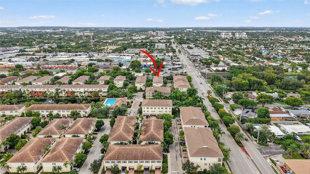 617 SW 1st Ave, Pompano Beach, FL 33060