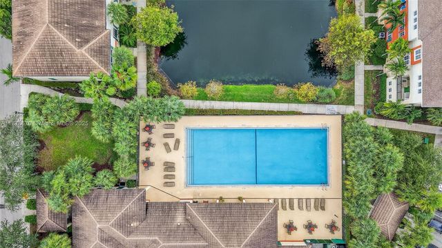 617 SW 1st Ave, Pompano Beach, FL 33060