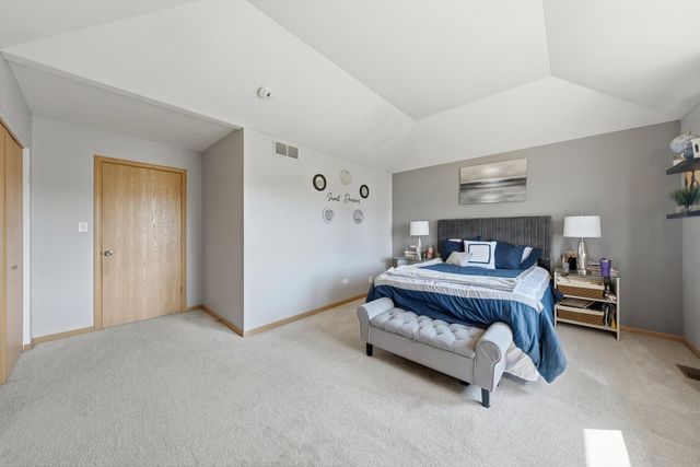 5207 Bentgrass Avenue, Richton Park, IL 60471