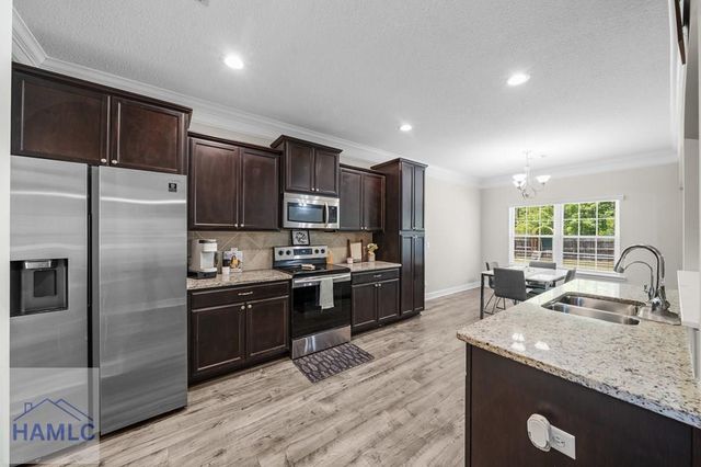212 Fairview Drive NE, Ludowici, GA 31316