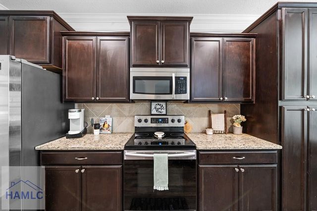 212 Fairview Drive NE, Ludowici, GA 31316