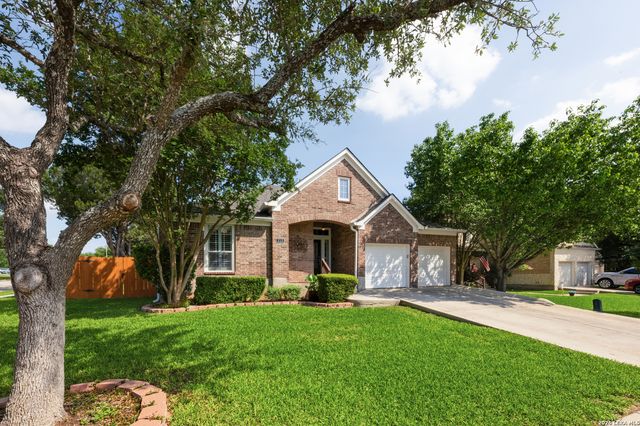 213 Bending Oak, New Braunfels, TX 78132