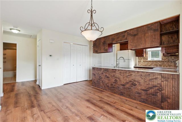 110 Drift Court B, Bethlehem Twp, PA 18020