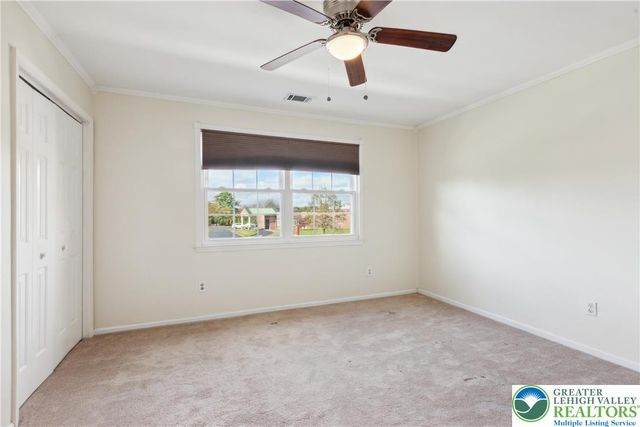 110 Drift Court B, Bethlehem Twp, PA 18020