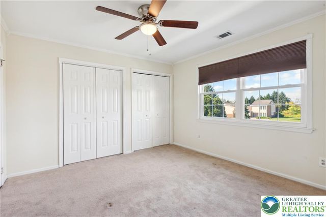 110 Drift Court B, Bethlehem Twp, PA 18020