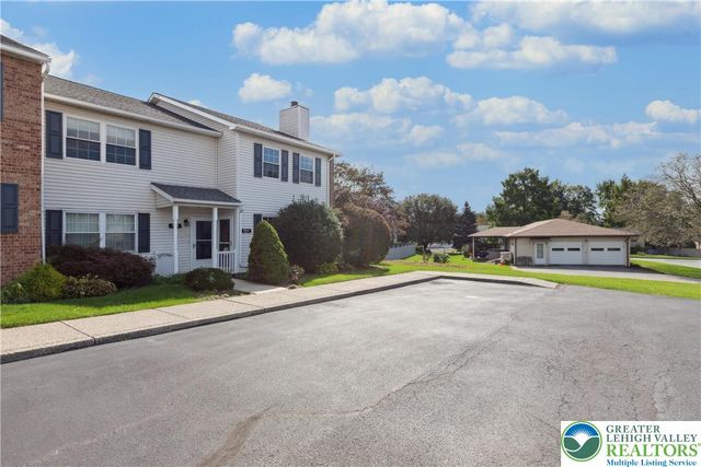 110 Drift Court B, Bethlehem Twp, PA 18020