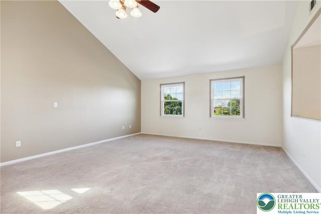 110 Drift Court B, Bethlehem Twp, PA 18020