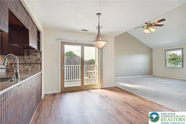 110 Drift Court B, Bethlehem Twp, PA 18020