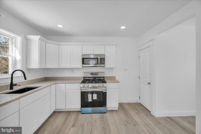 1415 PILGRIM AVE, West Deptford, NJ 08096