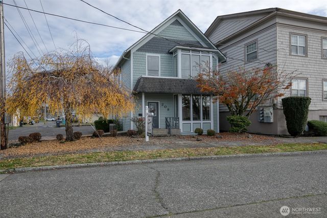 208 N H Street, Aberdeen, WA 98520