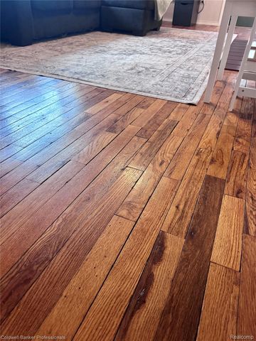 33103 Edgegrove, Fraser, MI 48026