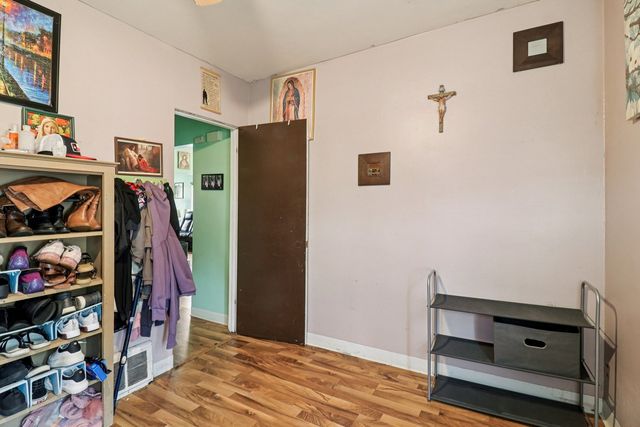 796 Parkway Avenue, Elgin, IL 60120