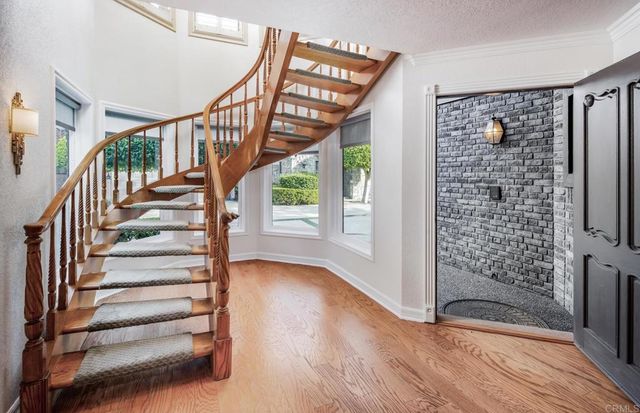 7351 Alicante Road, Carlsbad, CA 92009