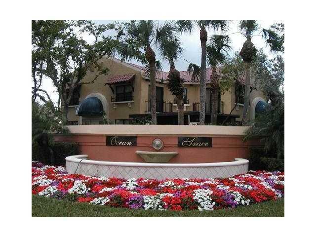 49 Uno Lago Drive, Juno Beach, FL 33408