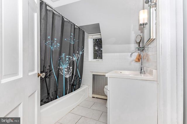 163 STONEWAY LN, Bala Cynwyd, PA 19004