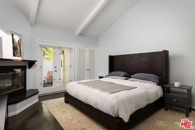 12317 Rochedale Lane, Los Angeles, CA 90049