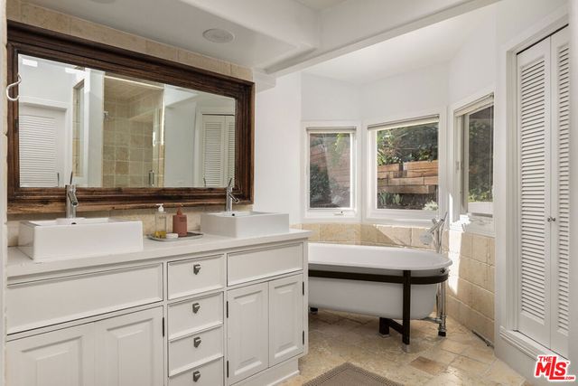 12317 Rochedale Lane, Los Angeles, CA 90049