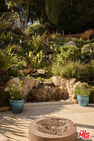 12317 Rochedale Lane, Los Angeles, CA 90049