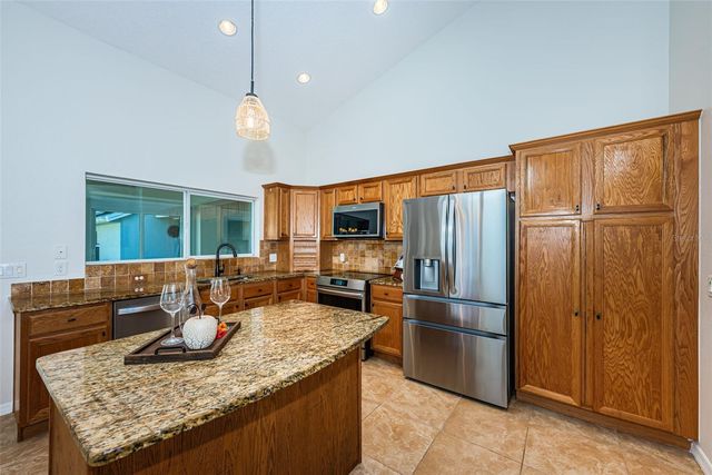 5119 21ST AVENUE N, St Petersburg, FL 33710