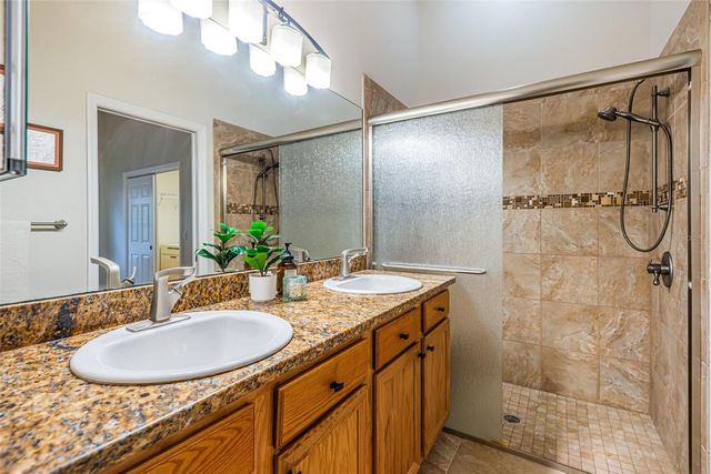 5119 21ST AVENUE N, St Petersburg, FL 33710