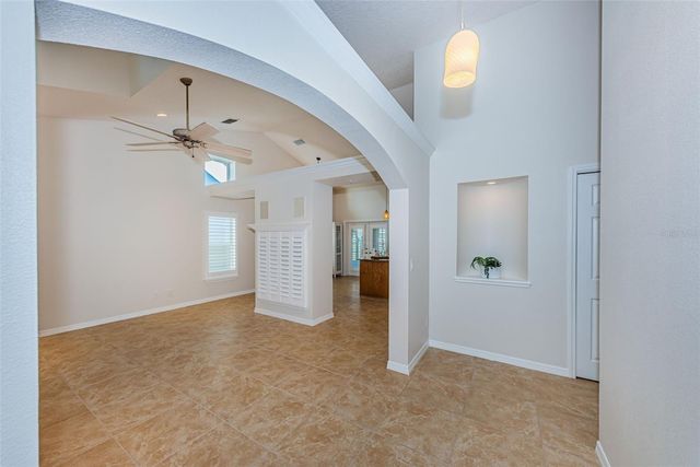 5119 21ST AVENUE N, St Petersburg, FL 33710