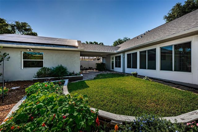 5119 21ST AVENUE N, St Petersburg, FL 33710