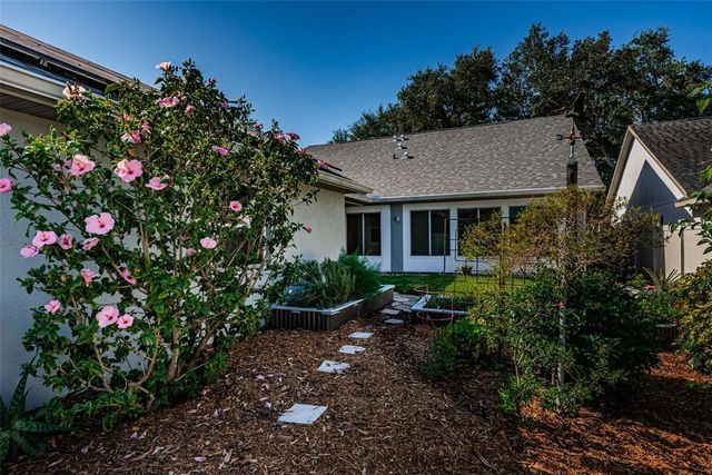 5119 21ST AVENUE N, St Petersburg, FL 33710