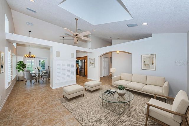 5119 21ST AVENUE N, St Petersburg, FL 33710