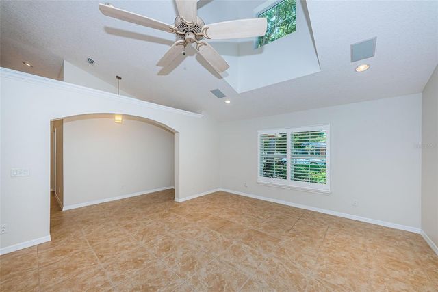 5119 21ST AVENUE N, St Petersburg, FL 33710