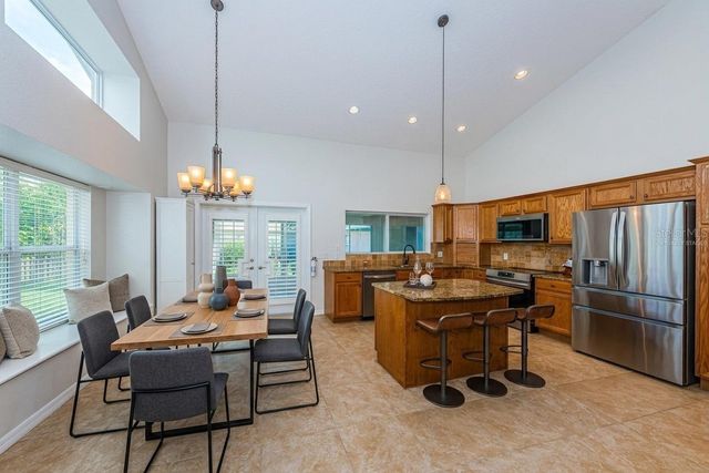 5119 21ST AVENUE N, St Petersburg, FL 33710