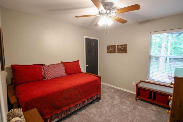 610 Winding Brook Ln, Tyler, TX 75703