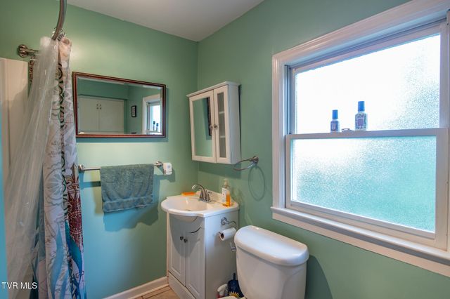 130 Humphreys Drive, Telford, TN 37690
