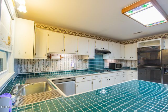 130 Humphreys Drive, Telford, TN 37690
