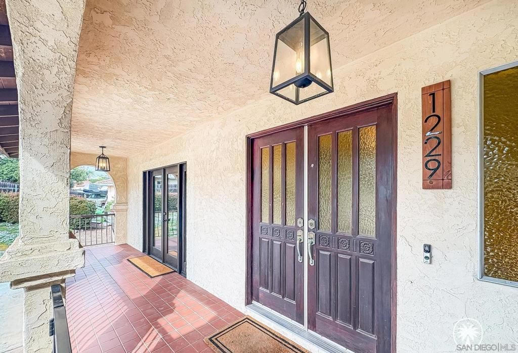1229 Sandra Circle, Vista, CA 92083 — photo 3