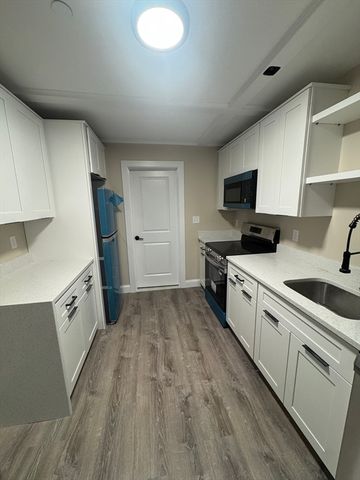 189 Pleasant 3, Marblehead, MA 01945