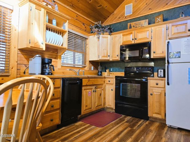 1580 Walt Price Road, Sevierville, TN 37876