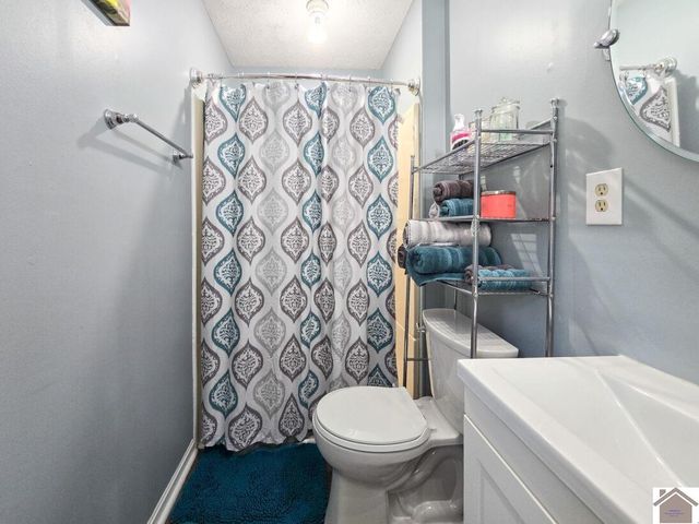 5921 Oakhaven, Paducah, KY 42003