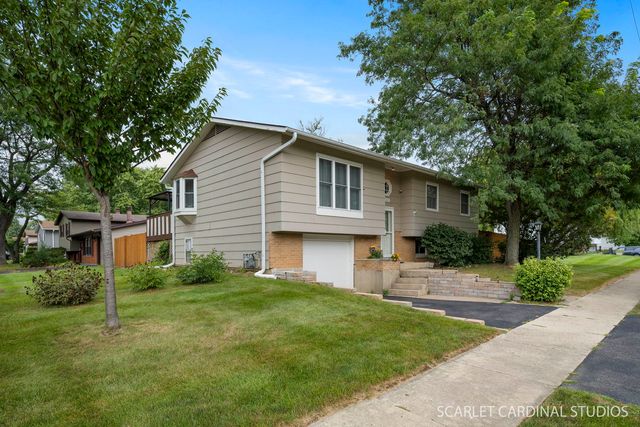 1102 Walnut Avenue, Hanover Park, IL 60133