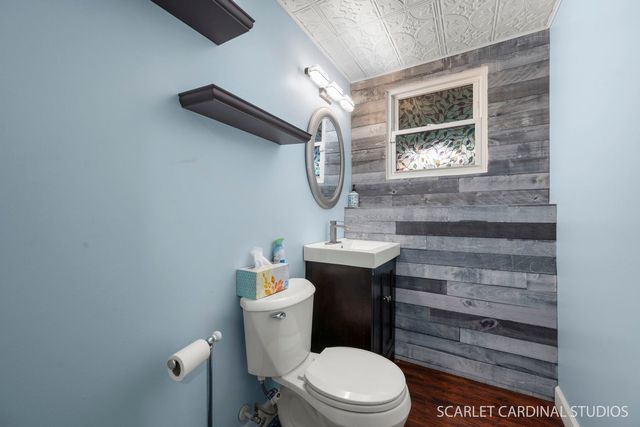 1102 Walnut Avenue, Hanover Park, IL 60133