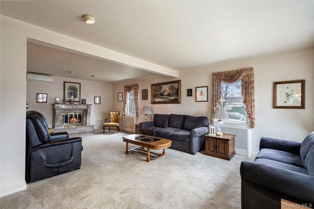 181 Monroe Street, Franklin Square, NY 11010