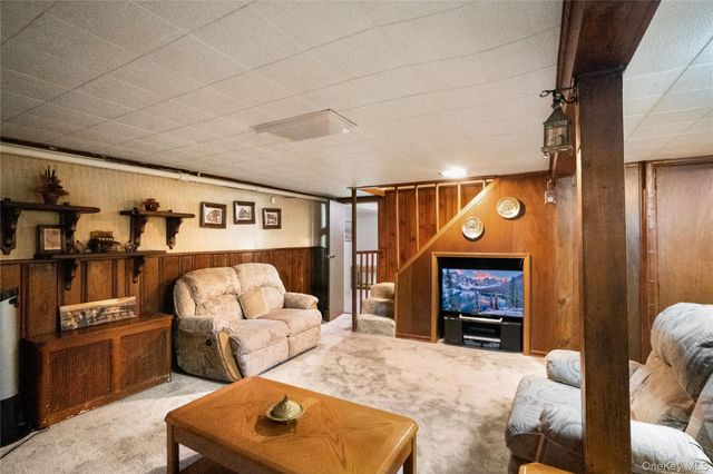 181 Monroe Street, Franklin Square, NY 11010