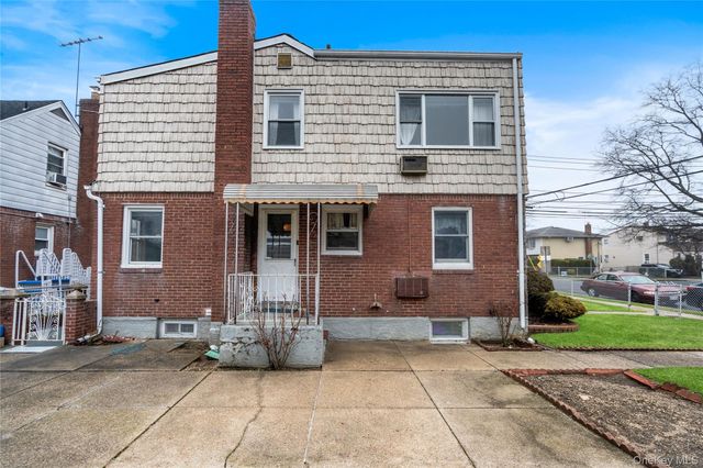 181 Monroe Street, Franklin Square, NY 11010