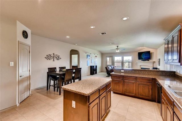 3401 Buckthorn Lane, Denton, TX 76226