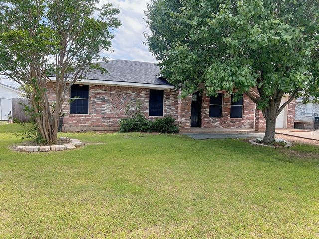 102 Janis Street, Alvarado, TX 76009