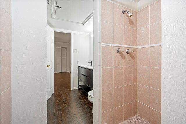 4323 Brown Street 139, Dallas, TX 75219